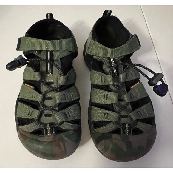 Keen‎ | H2 Newport Army Green Camo Waterproof Sandals Sz 3 Youth - Picture 2 of 7